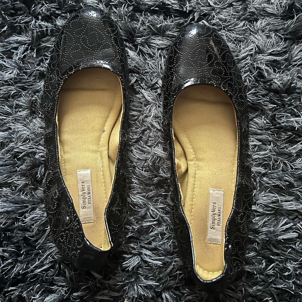 Vera Wang Flats